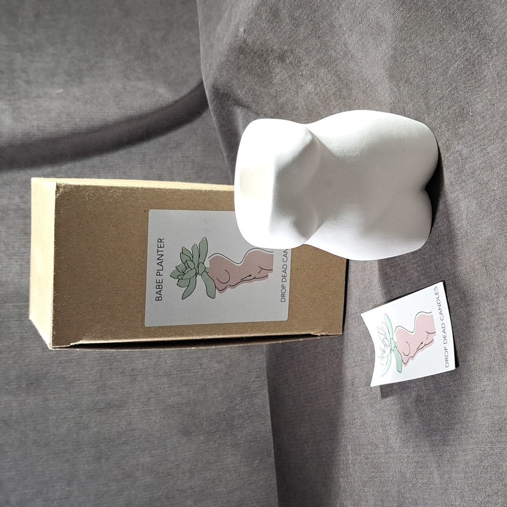 Drop Dead Candles White Plaster Curvy Babe Body Planter 4" NEW IN BOX